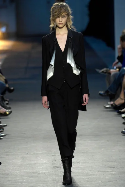 Look 1